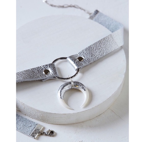 Free People Jewelry - Foiled Horn Leather Choker